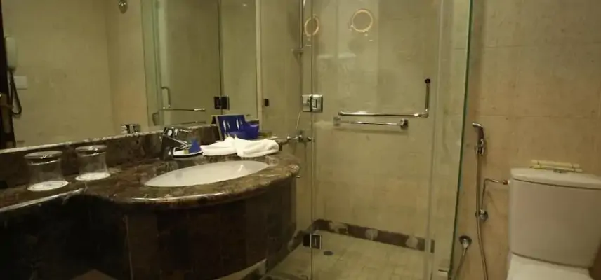 Al Rawda Al Aqeeq Hotel. image